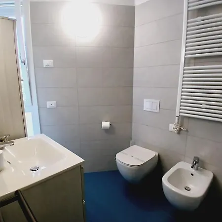 아파트 Kairos House